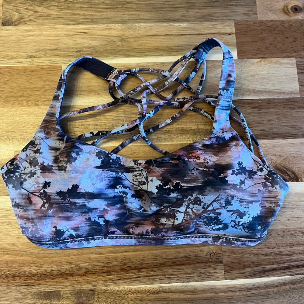 LuluLemon Free to Be Wild Bra